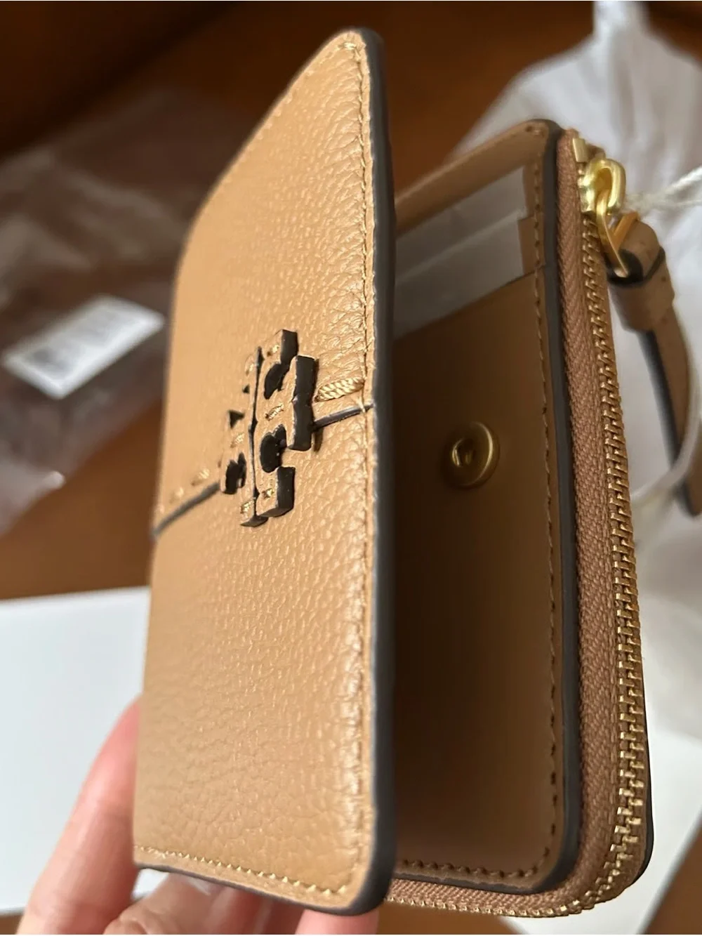 Tory Burch Tiramisu McGraw Pebbled Leather Bi-Fold Wallet (NWT)
